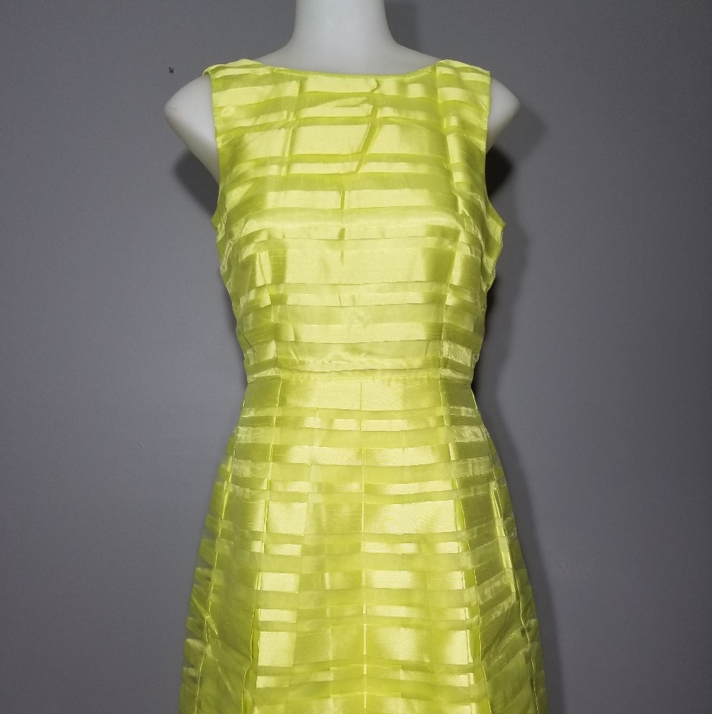 TAHARI ARTHUR S. LEVINE DRESS